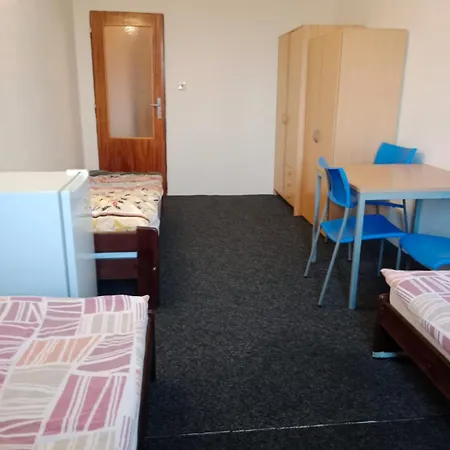 Tvm Tower Modrany Auberge de jeunesse Prague